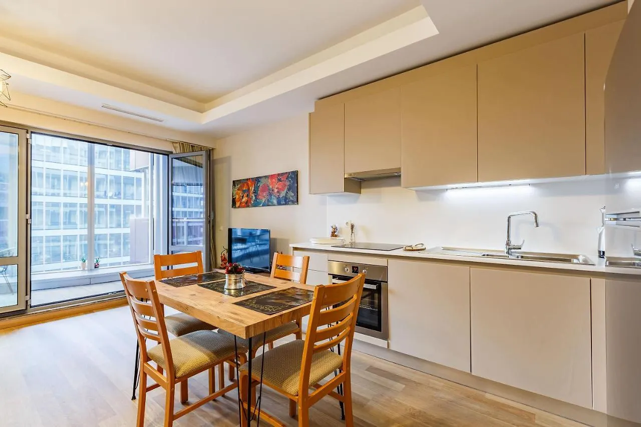 Modern Studio Apartment With Fascinating City View In Sariyer Istanbul