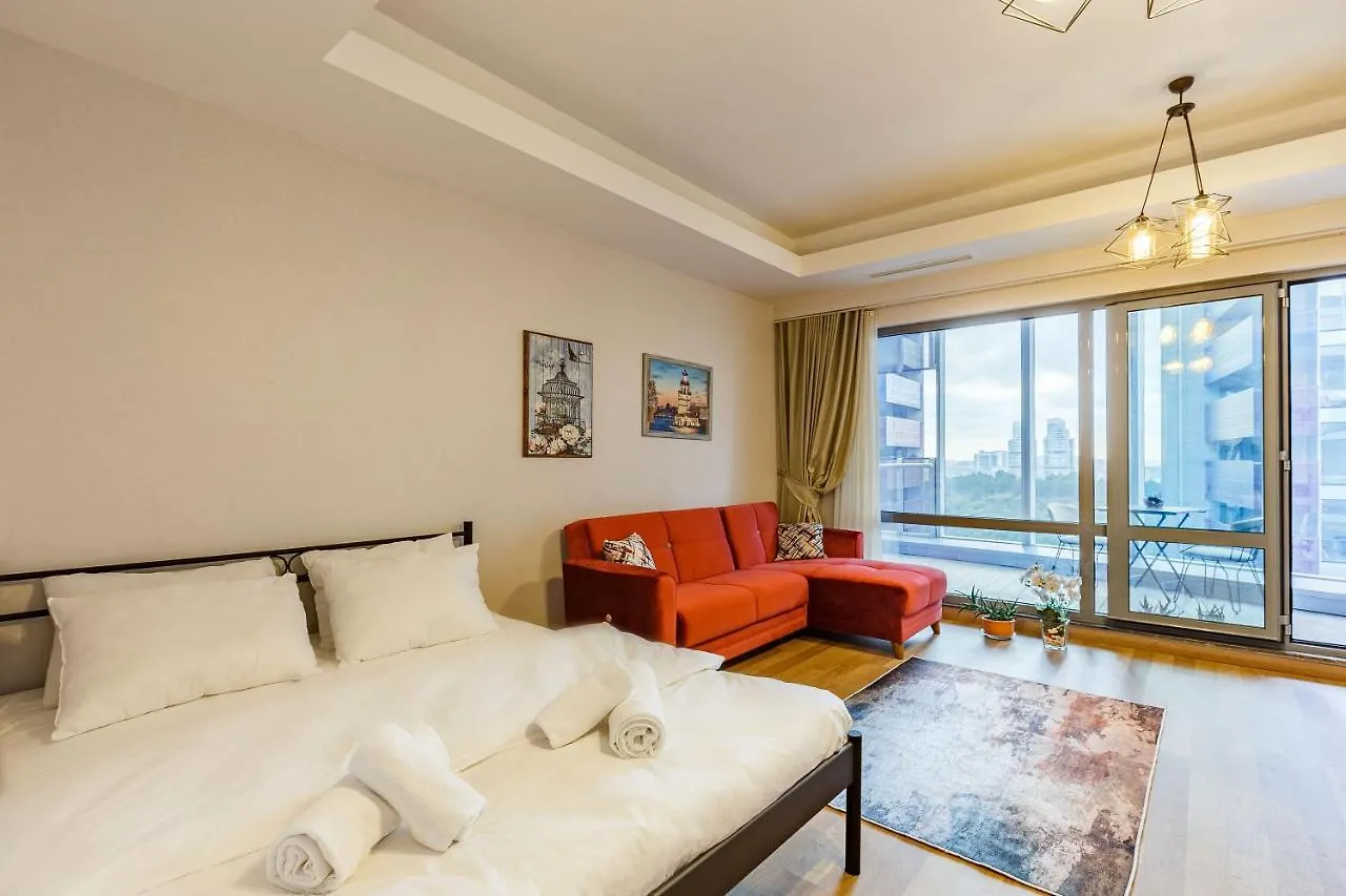 Modern Studio Apartment With Fascinating City View In Sariyer Istanbul